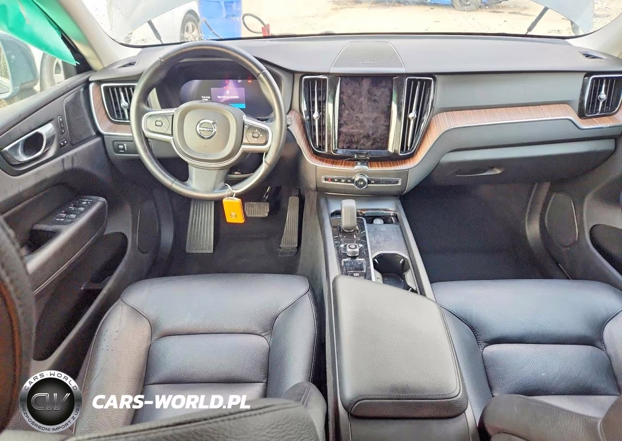 2022 Volvo Xc60 B5 Momentum VIN:YV4L12RK3N1946232 - 8