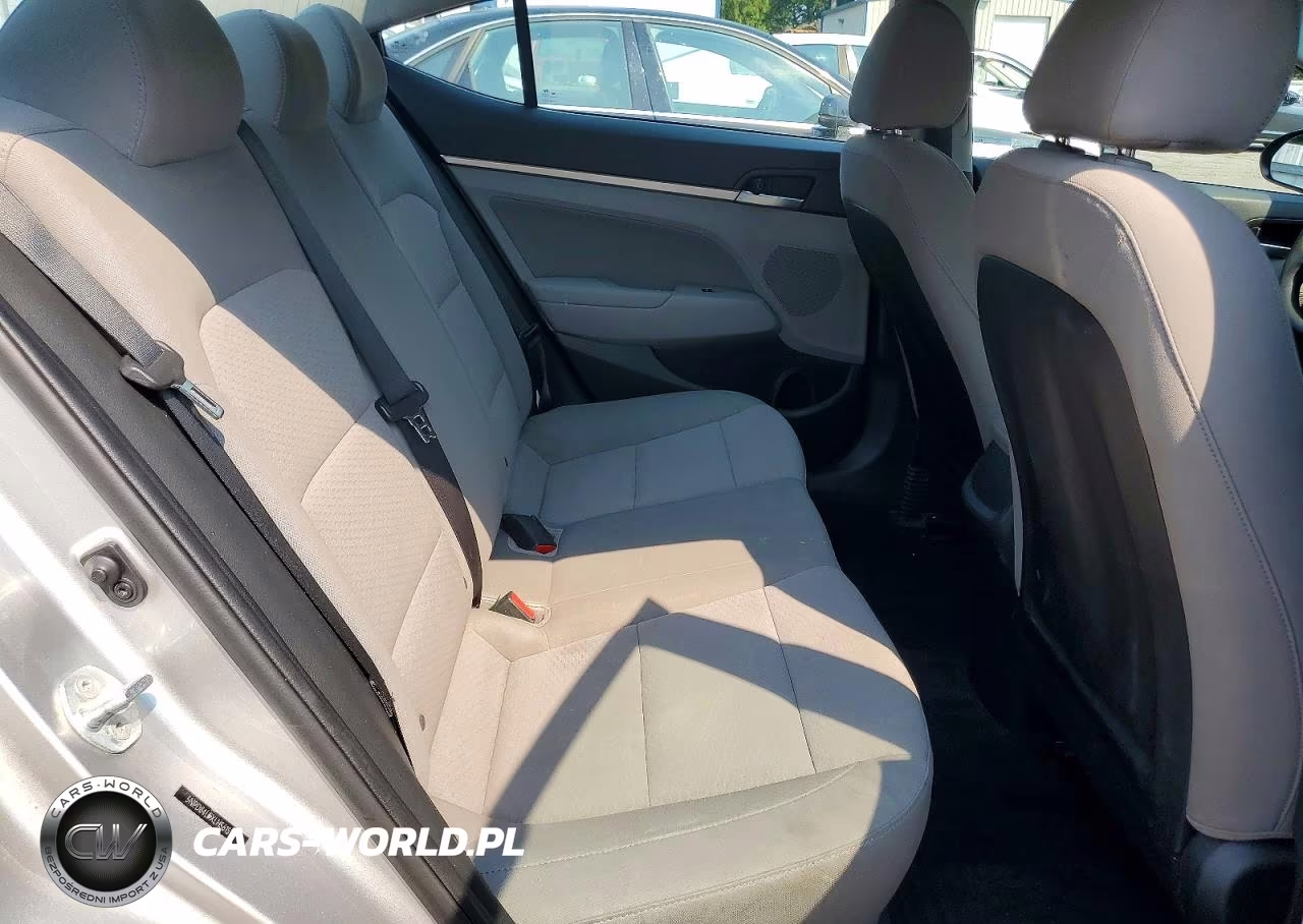 2020 Hyundai Elantra Sel VIN:5NPD84LFXLH561511 - 10