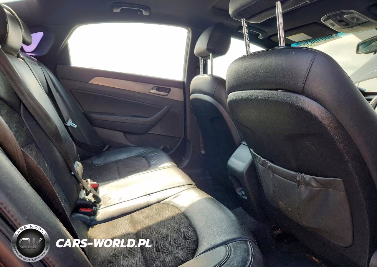 2018 Hyundai Sonata Sport VIN:5NPE34AF8JH626620 - 10