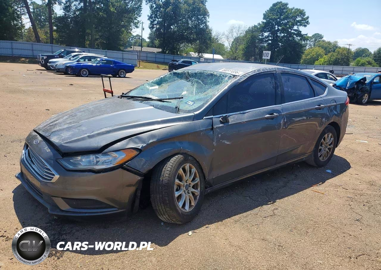 2018 Ford Fusion S VIN:3FA6P0G75JR193617 - 1