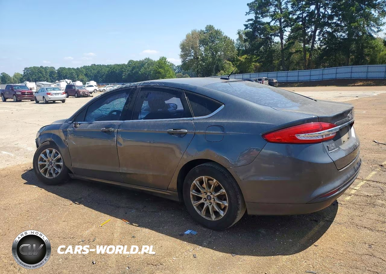 2018 Ford Fusion S VIN:3FA6P0G75JR193617 - 2