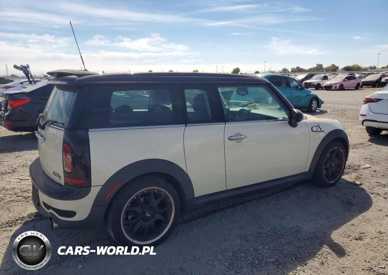 2009 Mini Cooper S Clubman VIN:WMWMM335X9TP92102 - 3