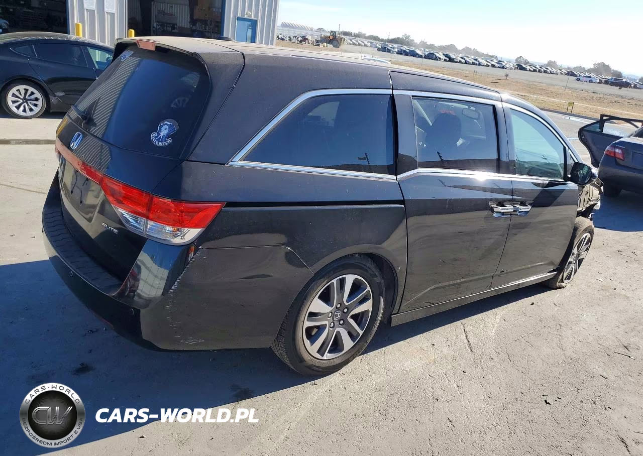 2014 Honda Odyssey Touring VIN:5FNRL5H99EB024286 - 3