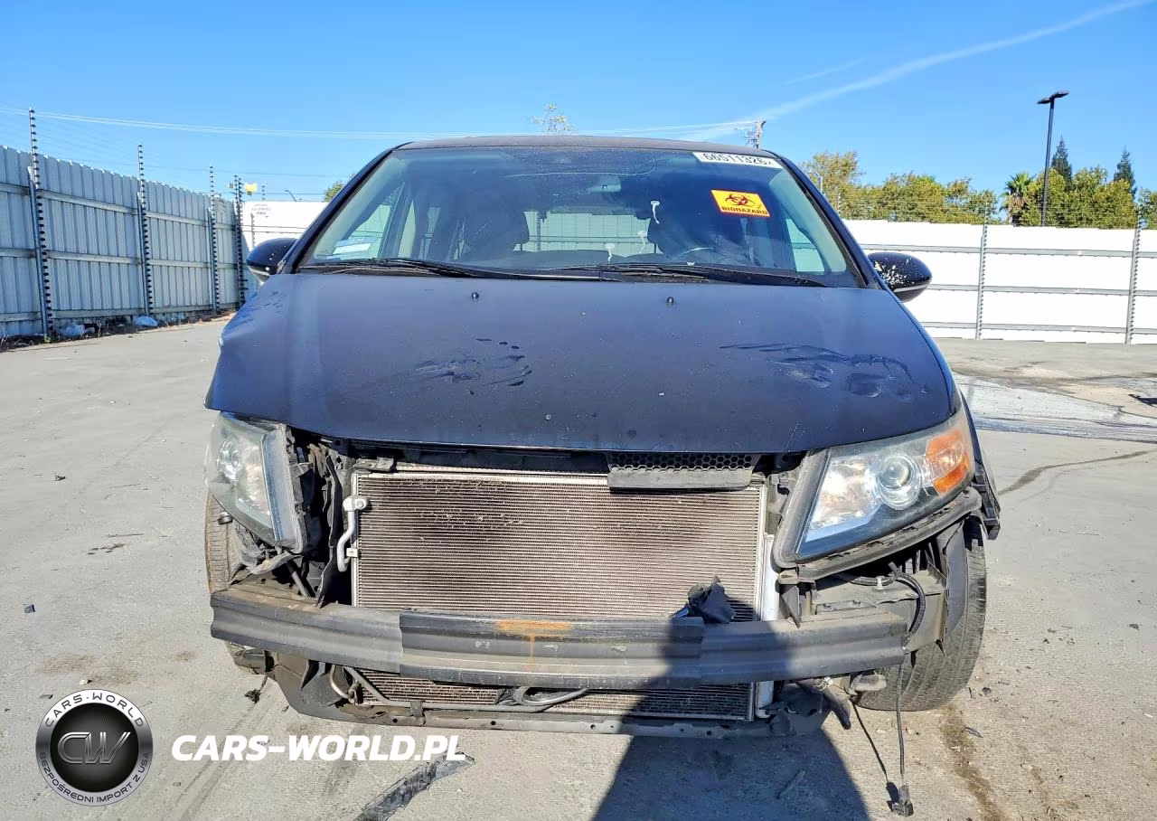 2014 Honda Odyssey Touring VIN:5FNRL5H99EB024286 - 5