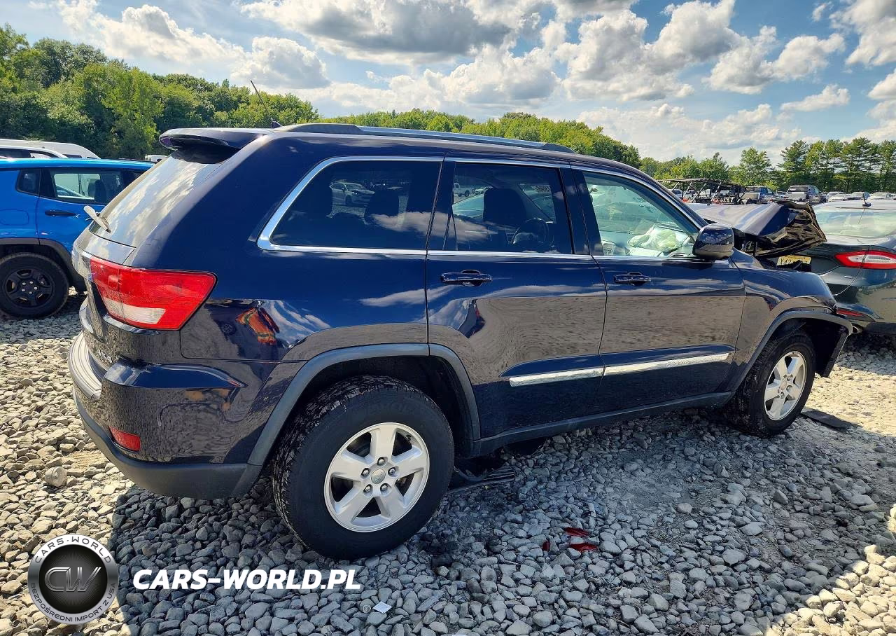 2013 Jeep Grand Cherokee Laredo VIN:1C4RJFAG6DC630015 - 3