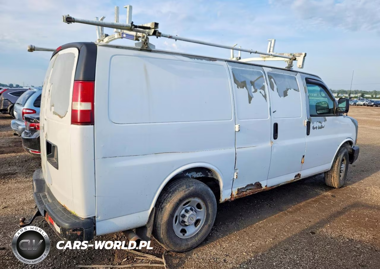 2009 Chevrolet Express G2500 VIN:1GCGG25C091163148 - 3