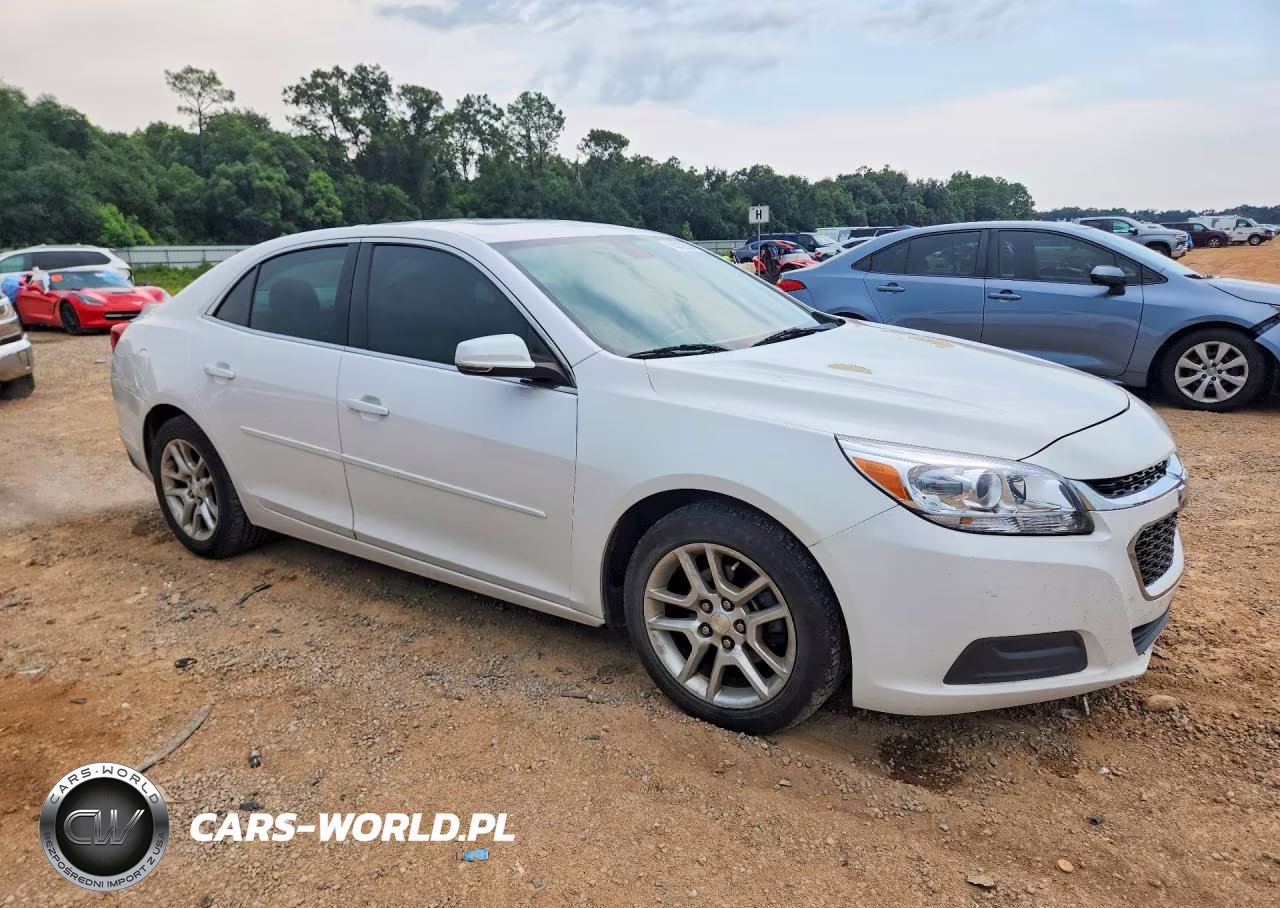 2016 Chevrolet Malibu VIN:1G11C5SA0GF114045 - 4