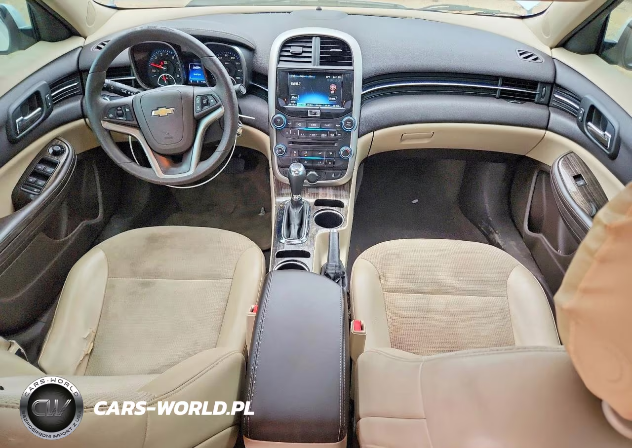 2016 Chevrolet Malibu VIN:1G11C5SA0GF114045 - 8