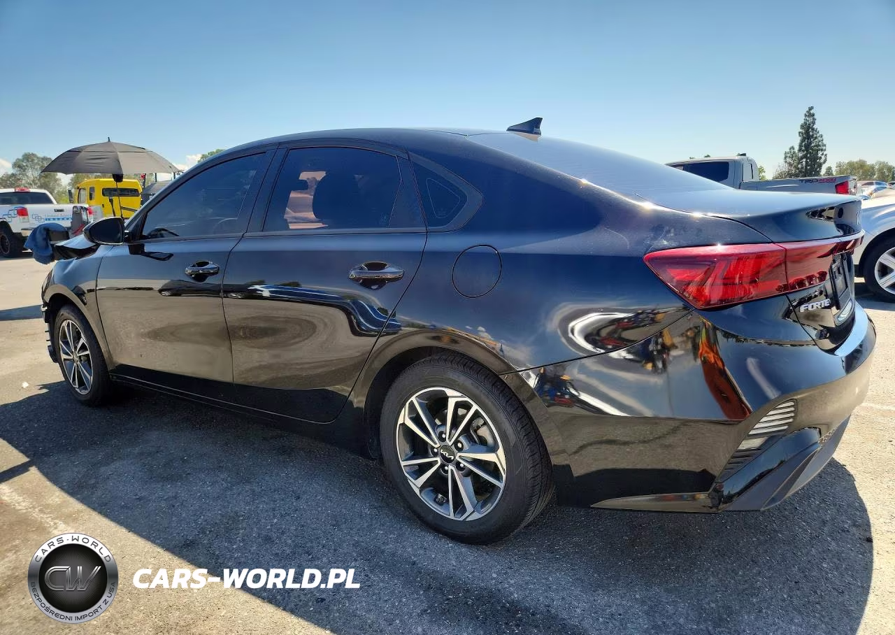 2022 Kia Forte Lxs VIN:3KPF24AD3NE503159 - 2
