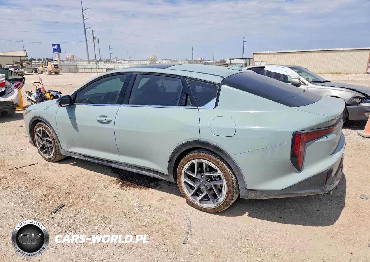 2026 Kia K4 Gt Line VIN:3KPFW4DE8TE332334 - 2
