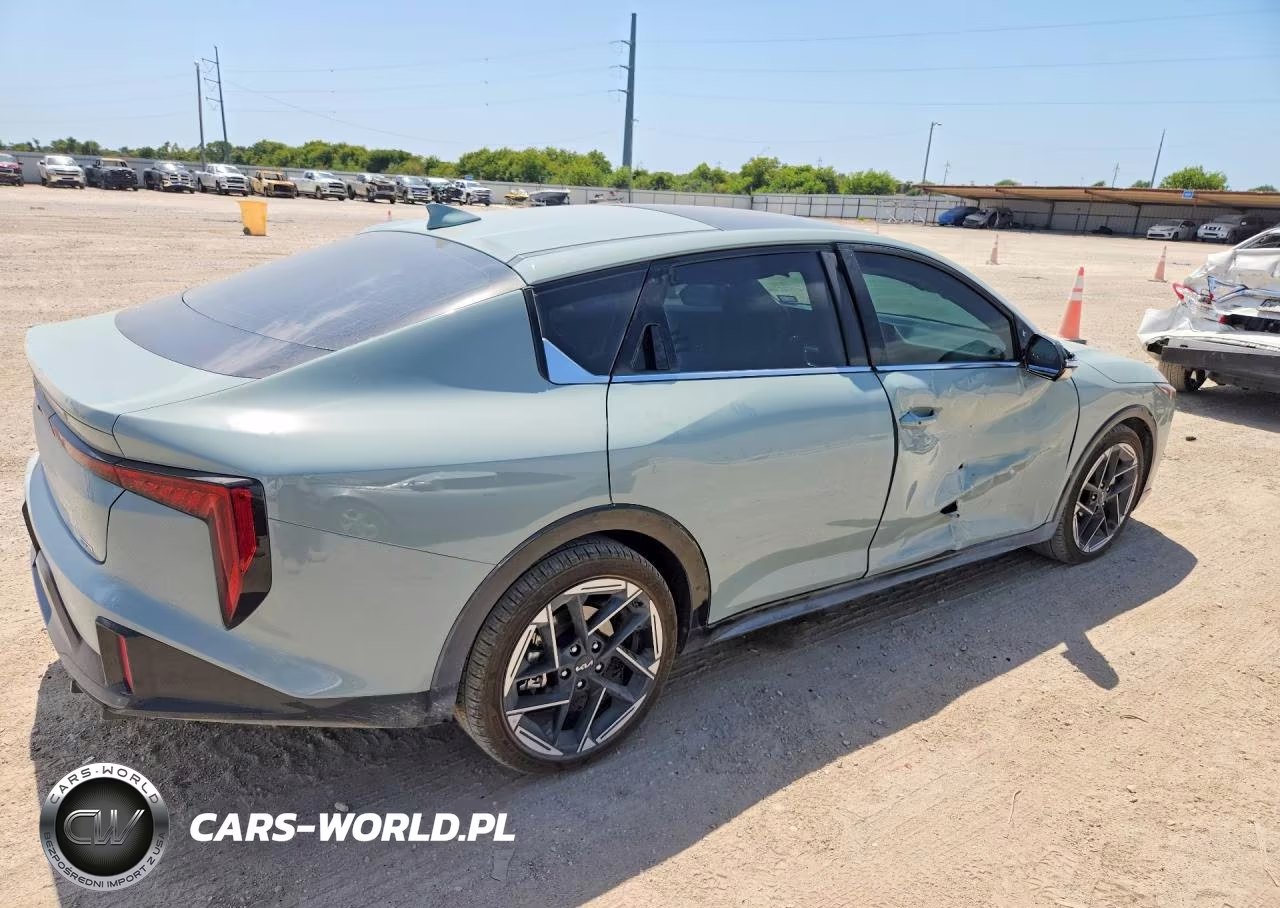 2026 Kia K4 Gt Line VIN:3KPFW4DE8TE332334 - 3