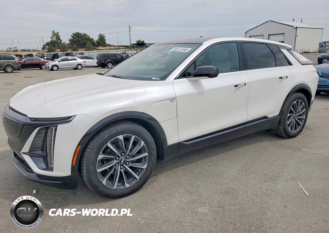 2024 Cadillac Lyriq Sport