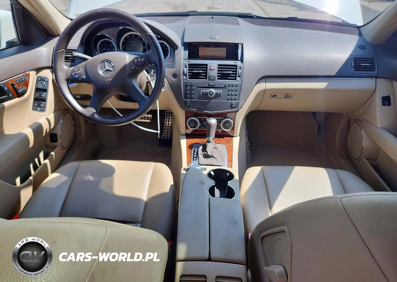 2010 Mercedes-Benz C 300 4Matic VIN:WDDGF8BB0AR104517 - 8