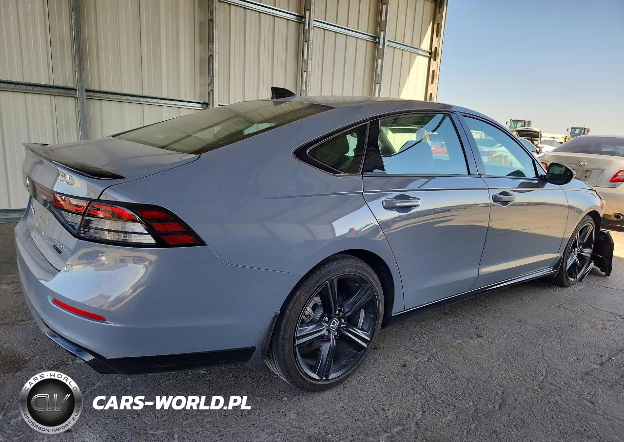 2023 Honda Accord Hybrid Sport-L VIN:1HGCY2F73PA020013 - 3