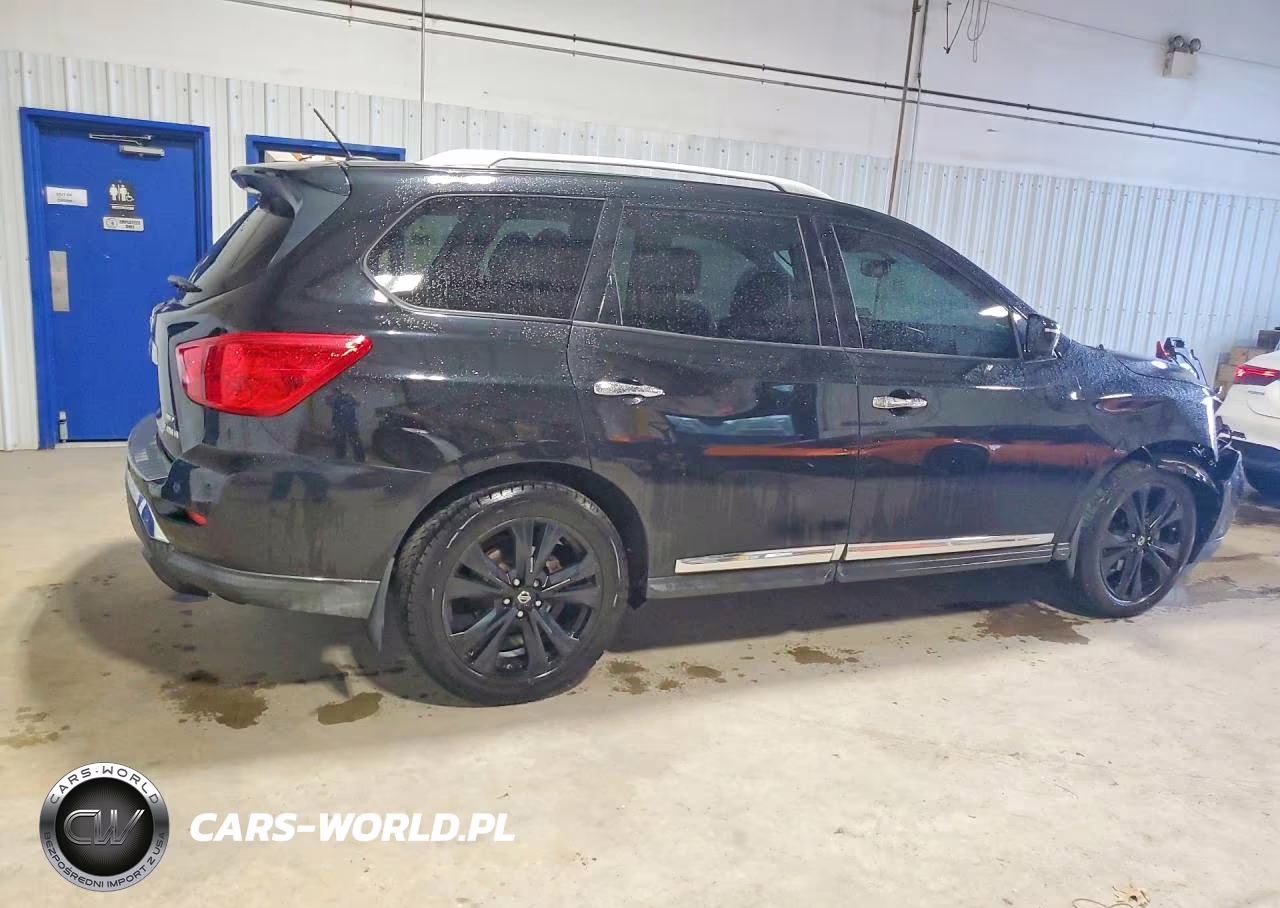 2017 Nissan Pathfinder Platinum VIN:5N1DR2MM8HC679652 - 3