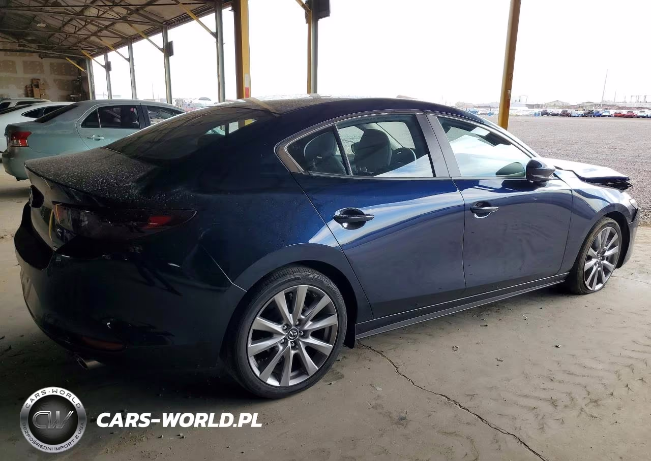 2021 Mazda 3 Preferred VIN:JM1BPBCL0M1345809 - 3