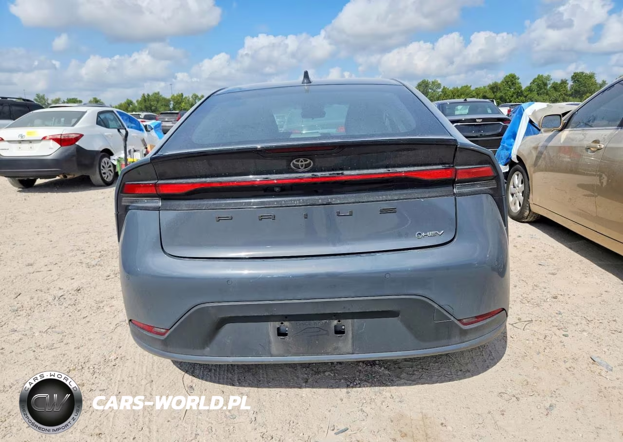 2024 Toyota Prius Le VIN:JTDACAAU2R3031460 - 6