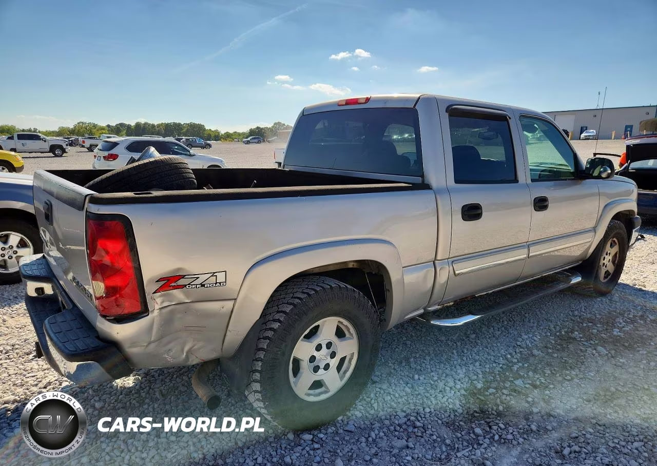 2005 Chevrolet Silverado K1500 VIN:2GCEK13T551320616 - 3
