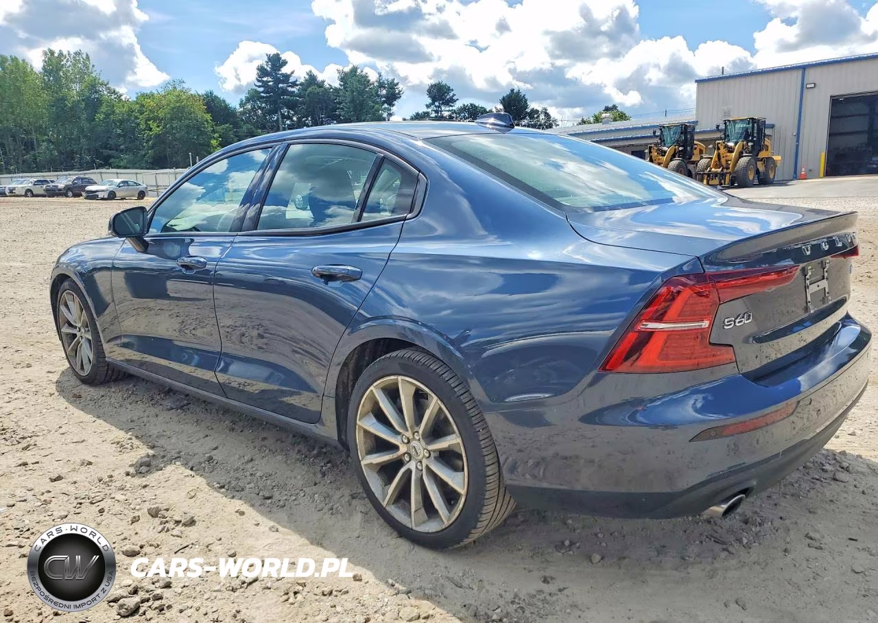 2021 Volvo S60 T6 Momentum VIN:7JRA22TK2MG092413 - 2