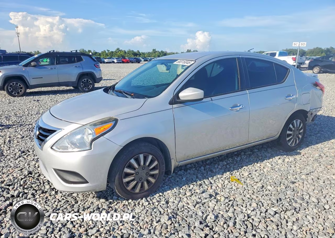 2015 Nissan Versa 1.6 Sv