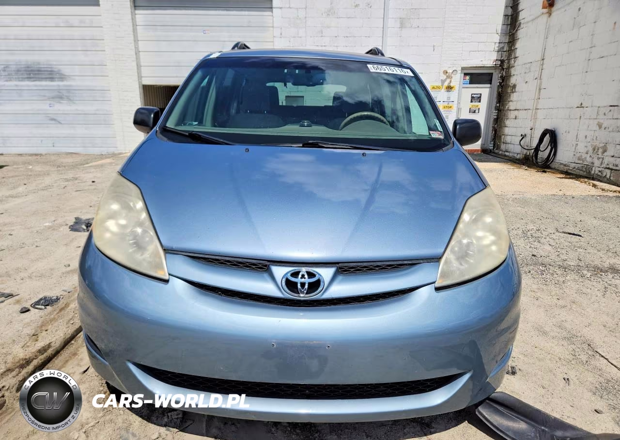 2010 Toyota Sienna Le 7-Passenger VIN:5TDKK4CC0AS335340 - 5