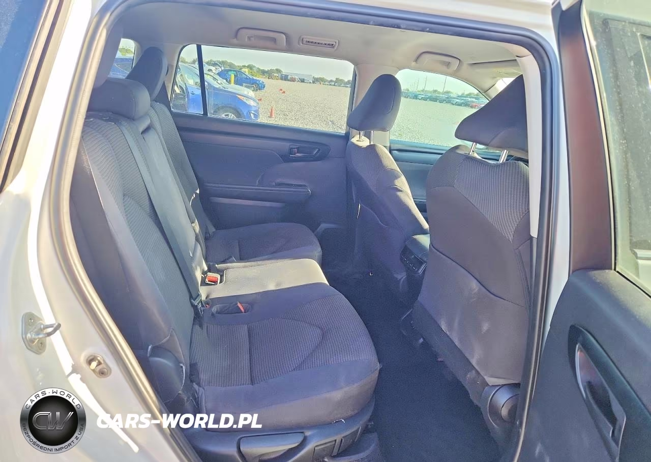 2020 Toyota Highlander Hybrid Le VIN:5TDZARAH8LS501121 - 10