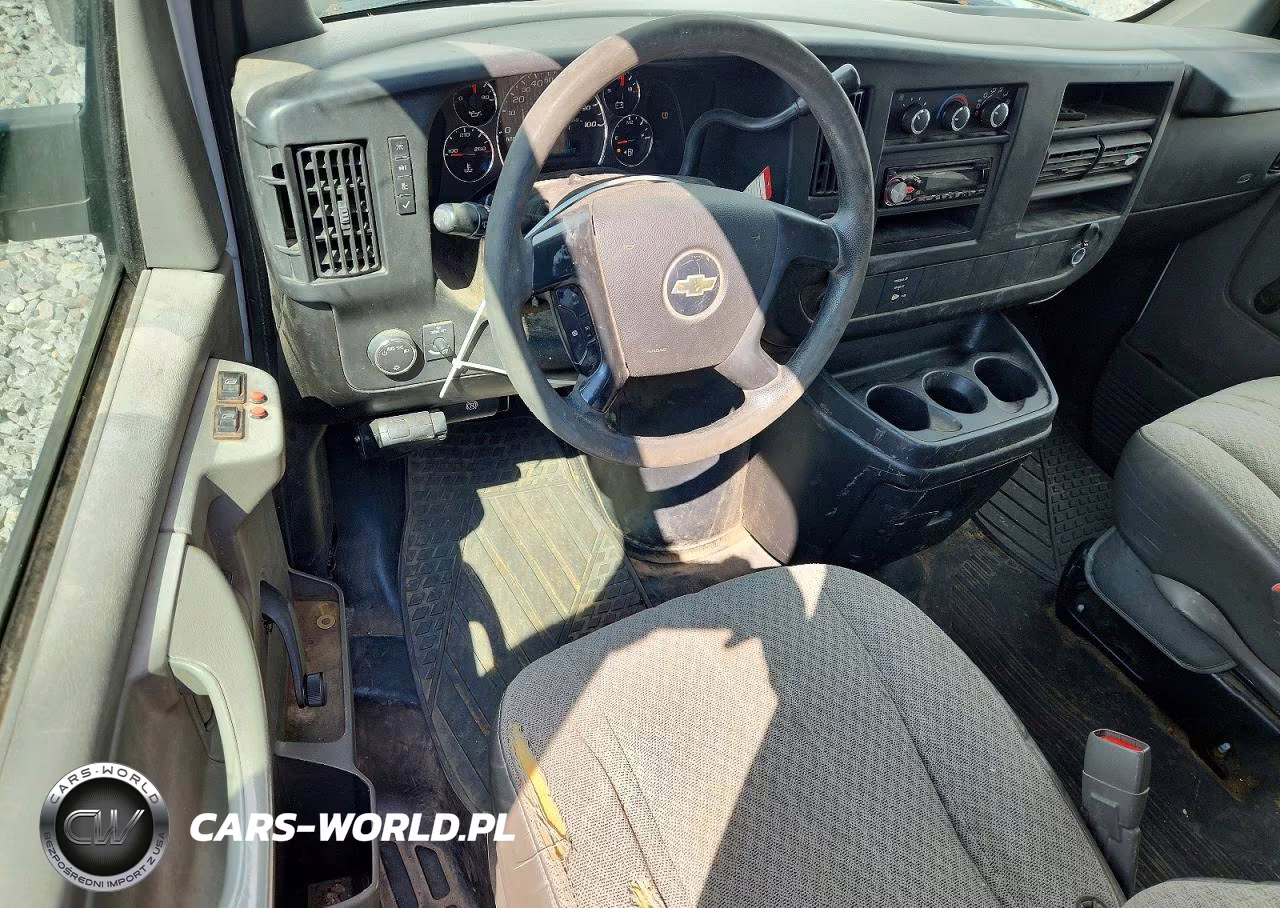 2009 Chevrolet Express G2500 VIN:1GCGG25C391127101 - 8