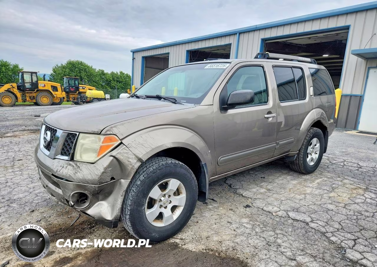 2005 Nissan Pathfinder Xe