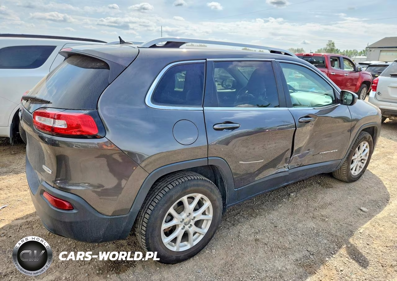 2017 Jeep Cherokee Latitude VIN:1C4PJMCB4HW563724 - 3
