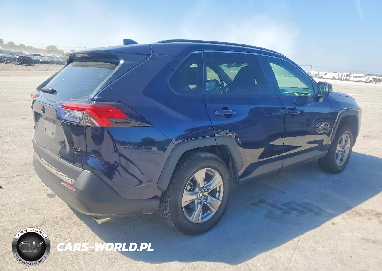 2025 Toyota Rav4 Xle VIN:2T3P1RFV6SW540213 - 3