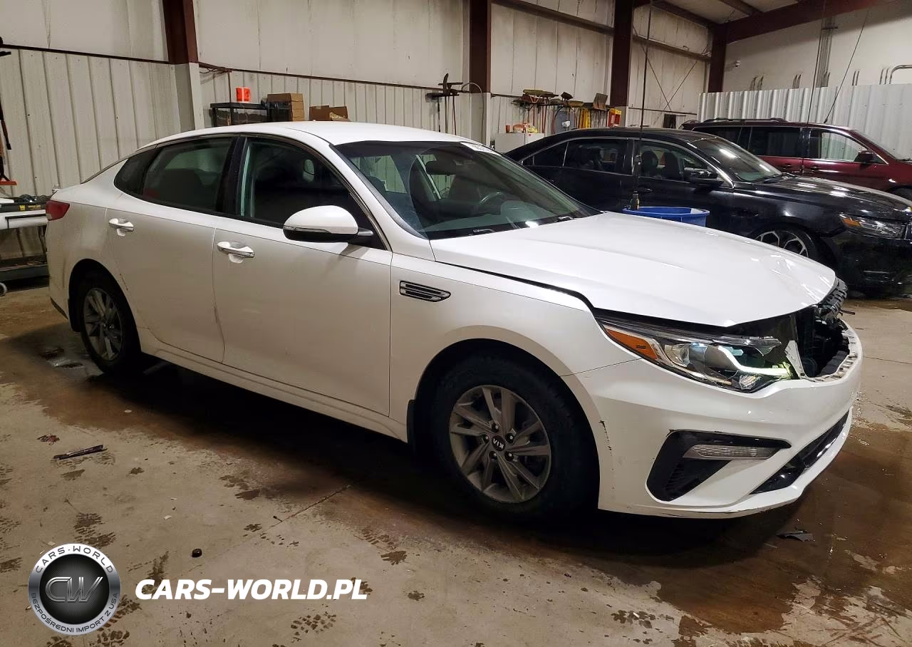 2019 Kia Optima Lx VIN:5XXGT4L35KG326168 - 4