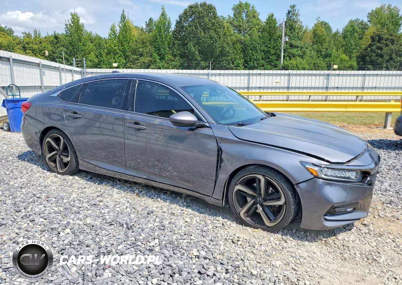 2018 Honda Accord Sport VIN:1HGCV1F39JA066811 - 4