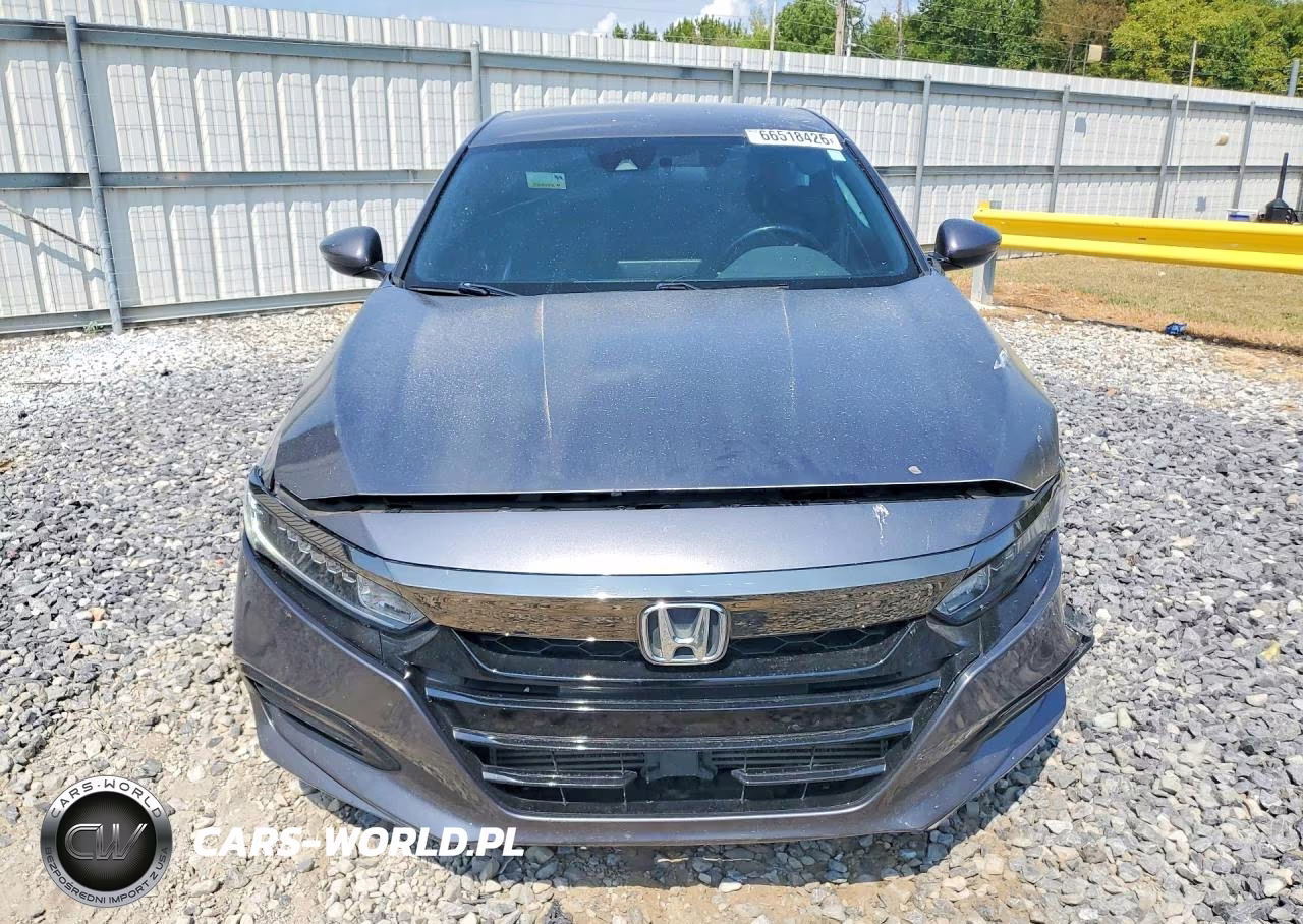 2018 Honda Accord Sport VIN:1HGCV1F39JA066811 - 5