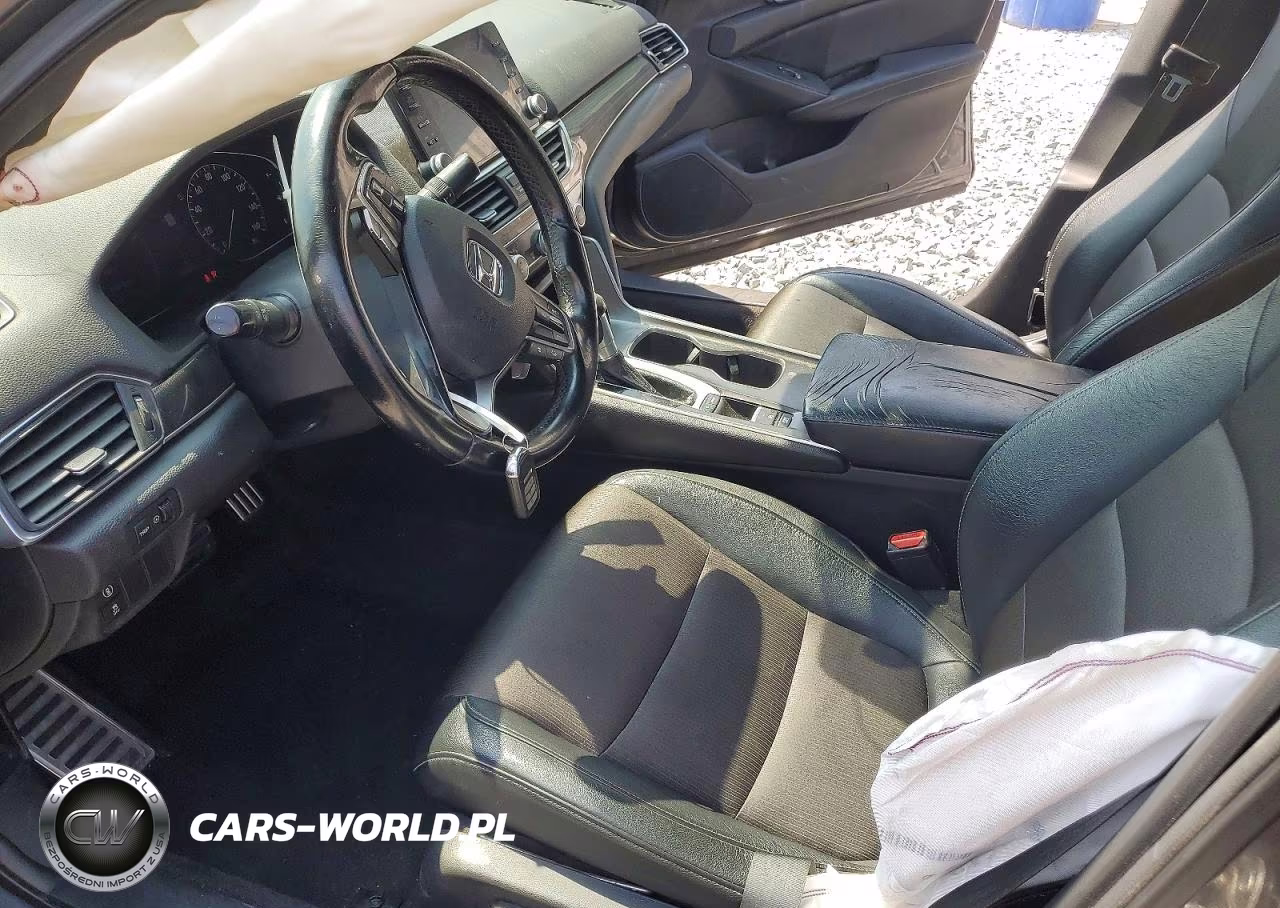 2018 Honda Accord Sport VIN:1HGCV1F39JA066811 - 7