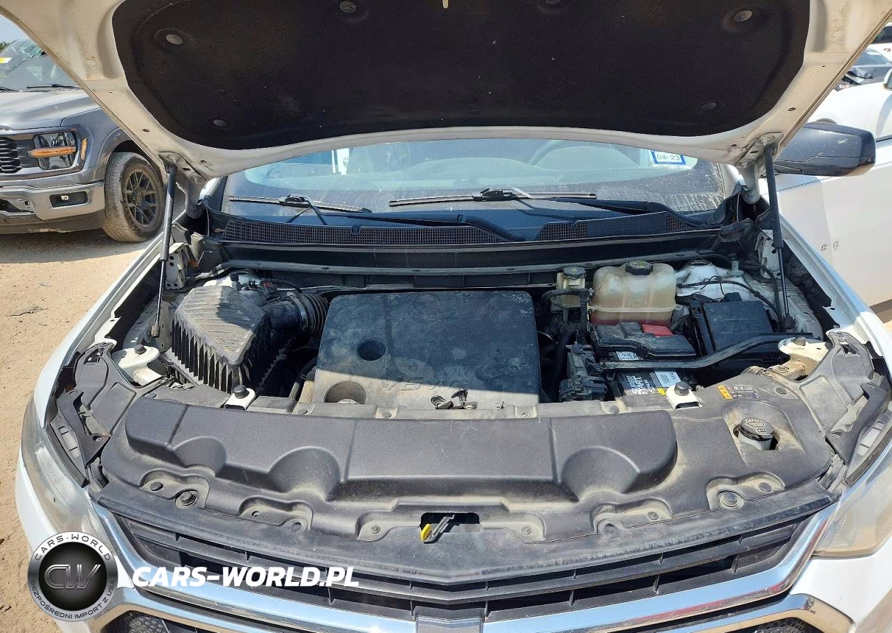 2018 Chevrolet Traverse Ls VIN:1GNEVFKW8JJ128727 - 12