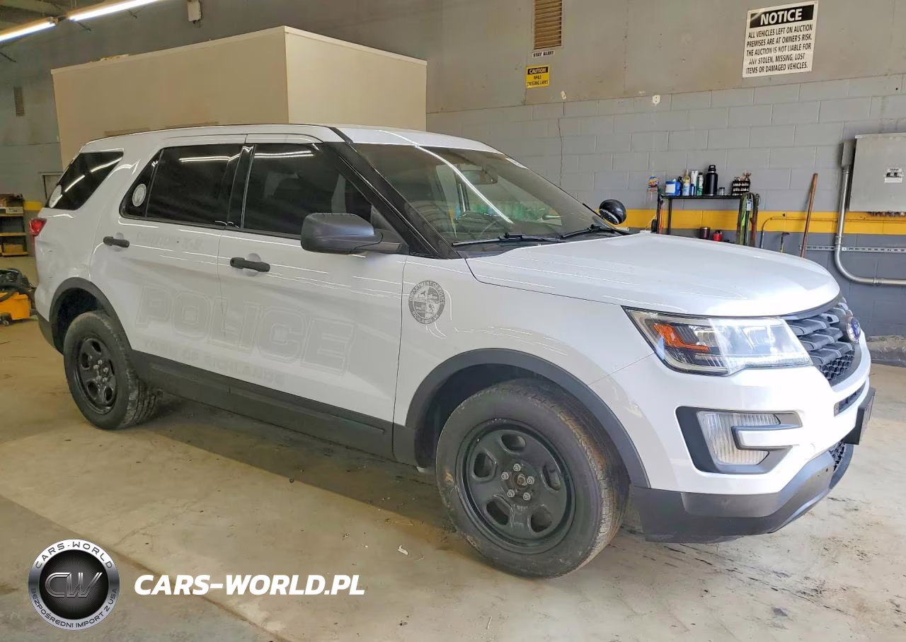 2018 Ford Explorer Police Interceptor VIN:1FM5K8ARXJGC56565 - 4