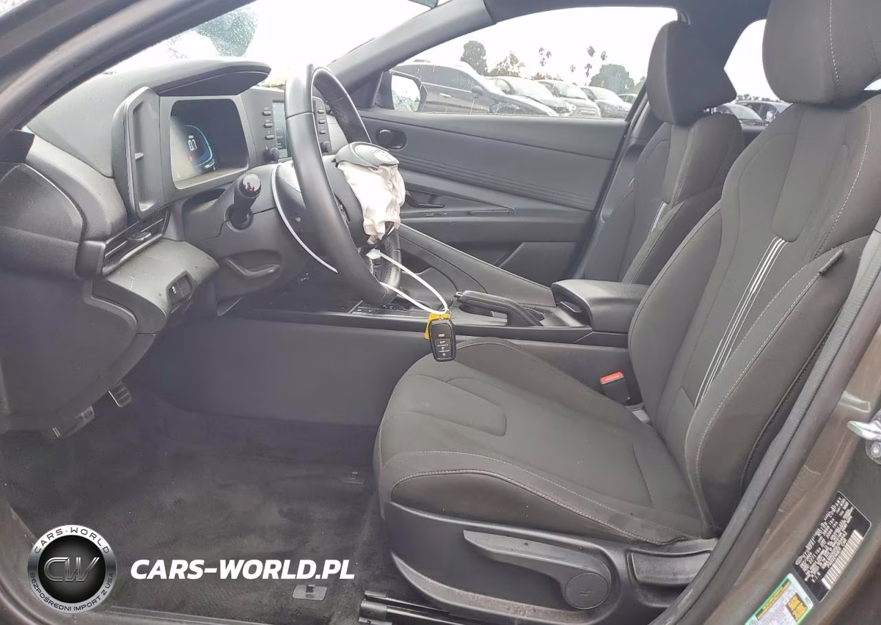 2025 Hyundai Elantra Sel Sport VIN:KMHLM4DG9SU954642 - 7