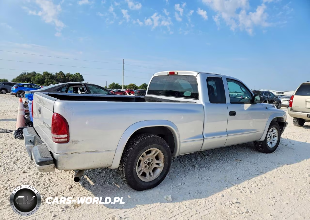 2004 Dodge Dakota Sport VIN:1D7GL32K94S747683 - 3