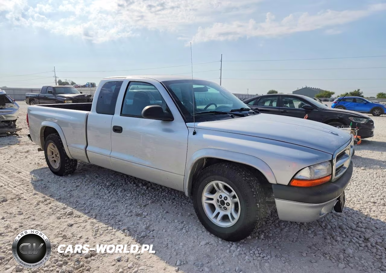 2004 Dodge Dakota Sport VIN:1D7GL32K94S747683 - 4