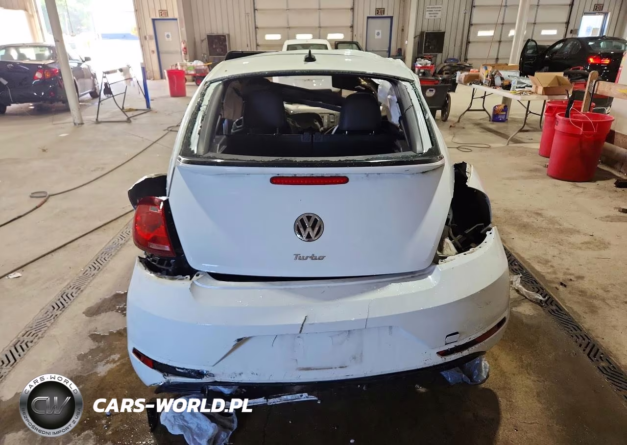 2018 Volkswagen Beetle S VIN:3VWFD7AT4JM709963 - 6