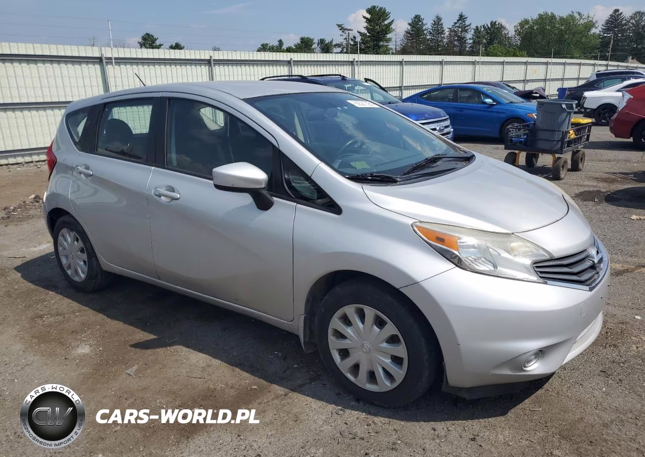 2015 Nissan Versa VIN:3N1CE2CP7FL372405 - 4
