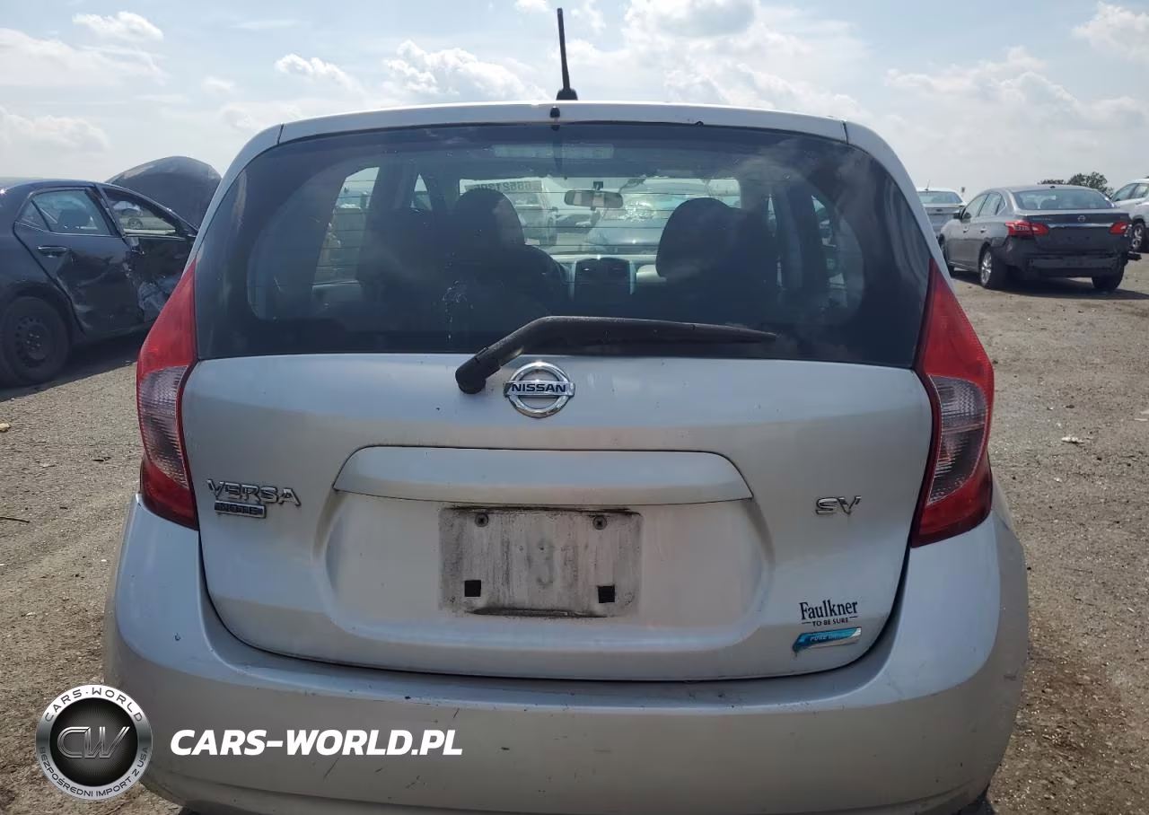 2015 Nissan Versa VIN:3N1CE2CP7FL372405 - 6