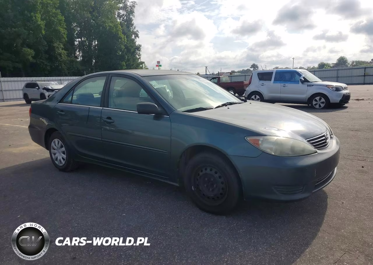 2005 Toyota Camry Le VIN:4T1BE32K85U402015 - 4