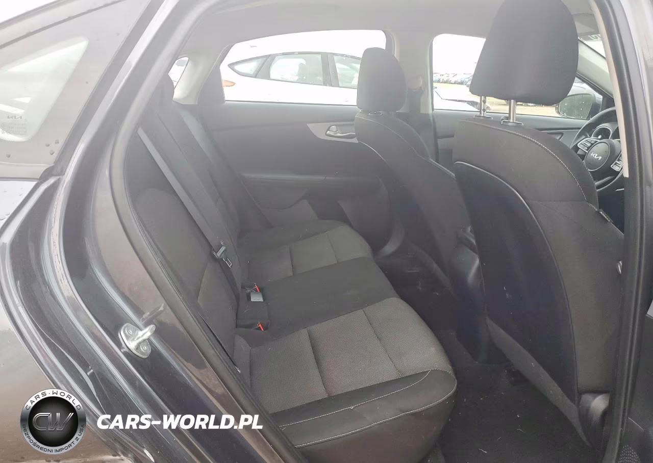 2024 Kia Forte Lxs VIN:3KPF24AD9RE744133 - 10