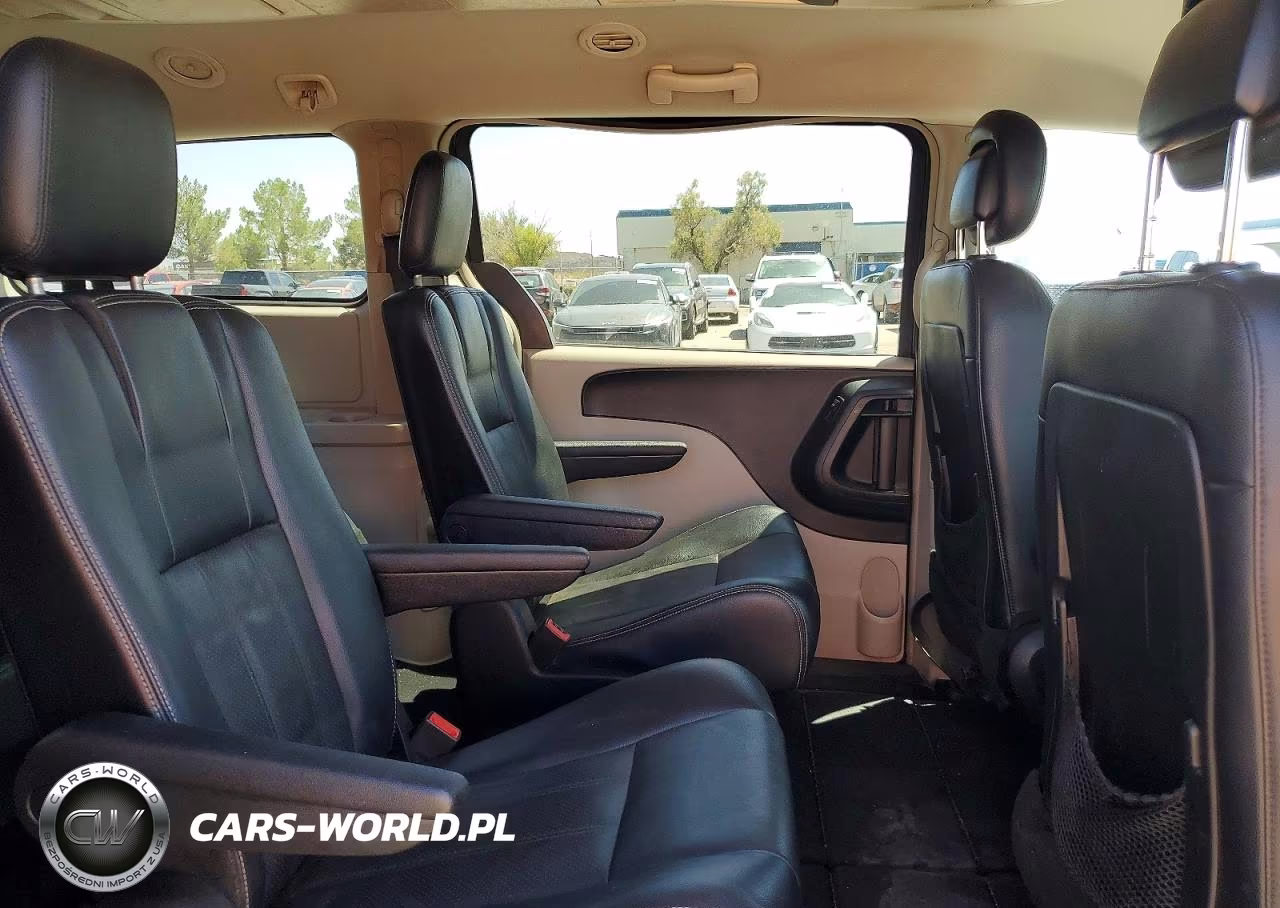 2012 Chrysler Town & Country Touring VIN:2C4RC1BG2CR400277 - 11