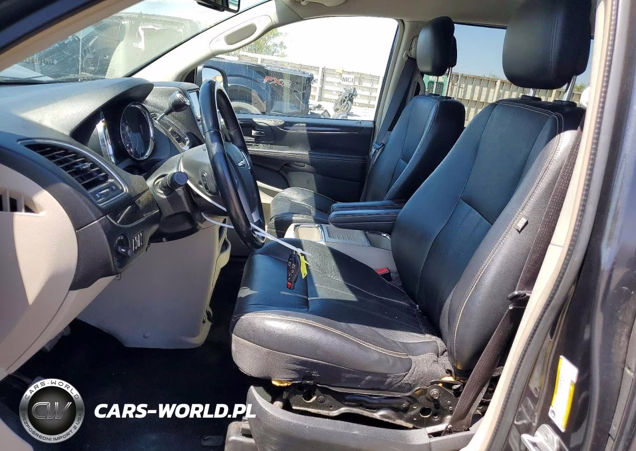 2012 Chrysler Town & Country Touring VIN:2C4RC1BG2CR400277 - 7