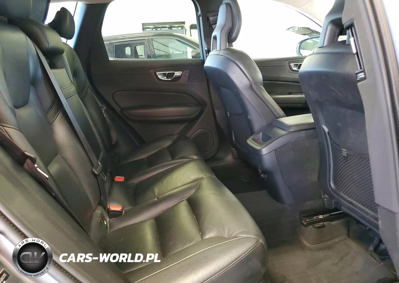 2018 Volvo Xc60 T5 VIN:LYV102RK5JB122751 - 11