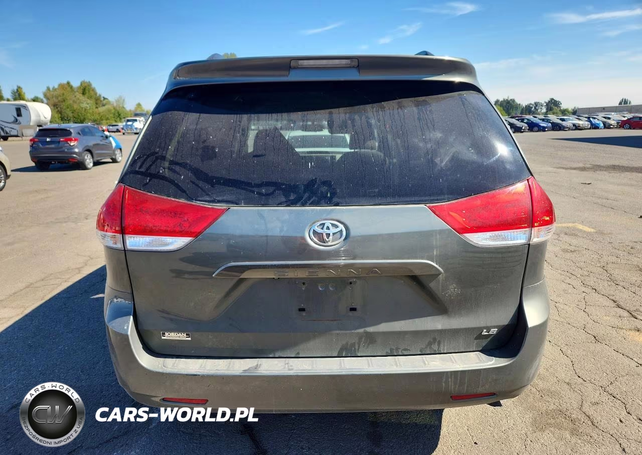 2013 Toyota Sienna Le VIN:5TDKK3DC4DS299214 - 6