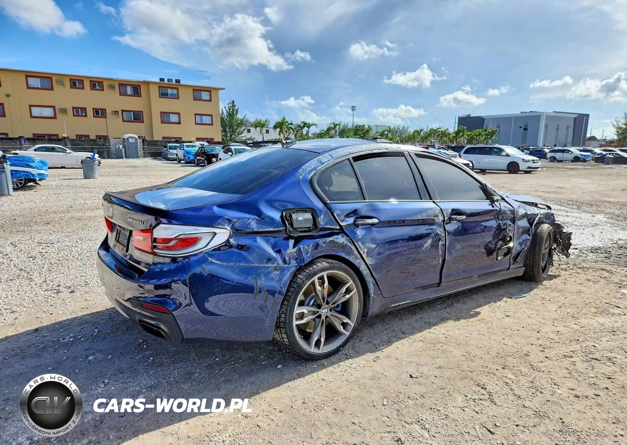 2018 BMW M550Xi VIN:WBAJB9C51JB049351 - 3