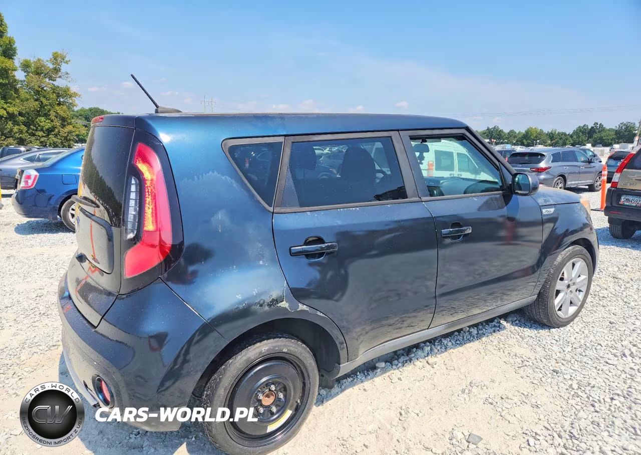 2017 Kia Soul + VIN:KNDJP3A53H7444939 - 3